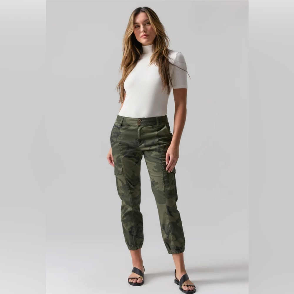 Sanctuary camo pants